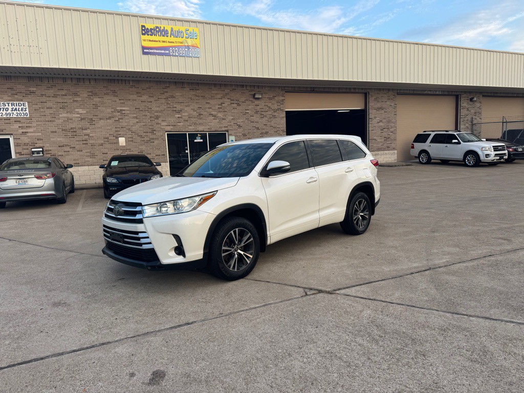 2018 Toyota Highlander Image 10