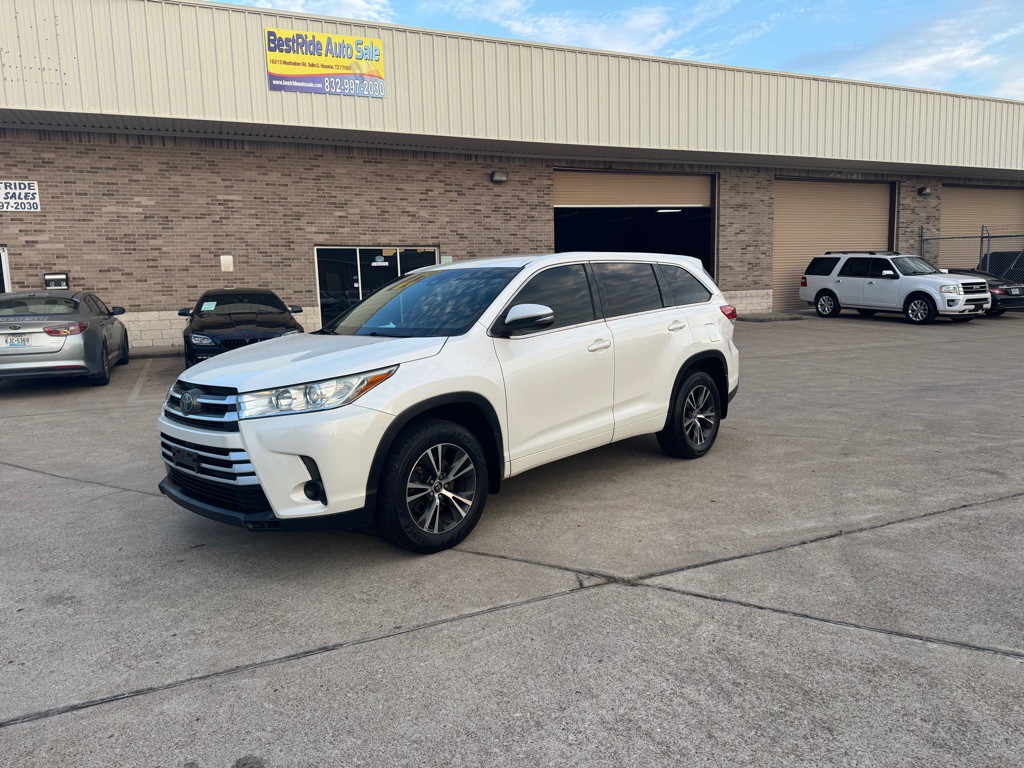 2018 Toyota Highlander Image 11