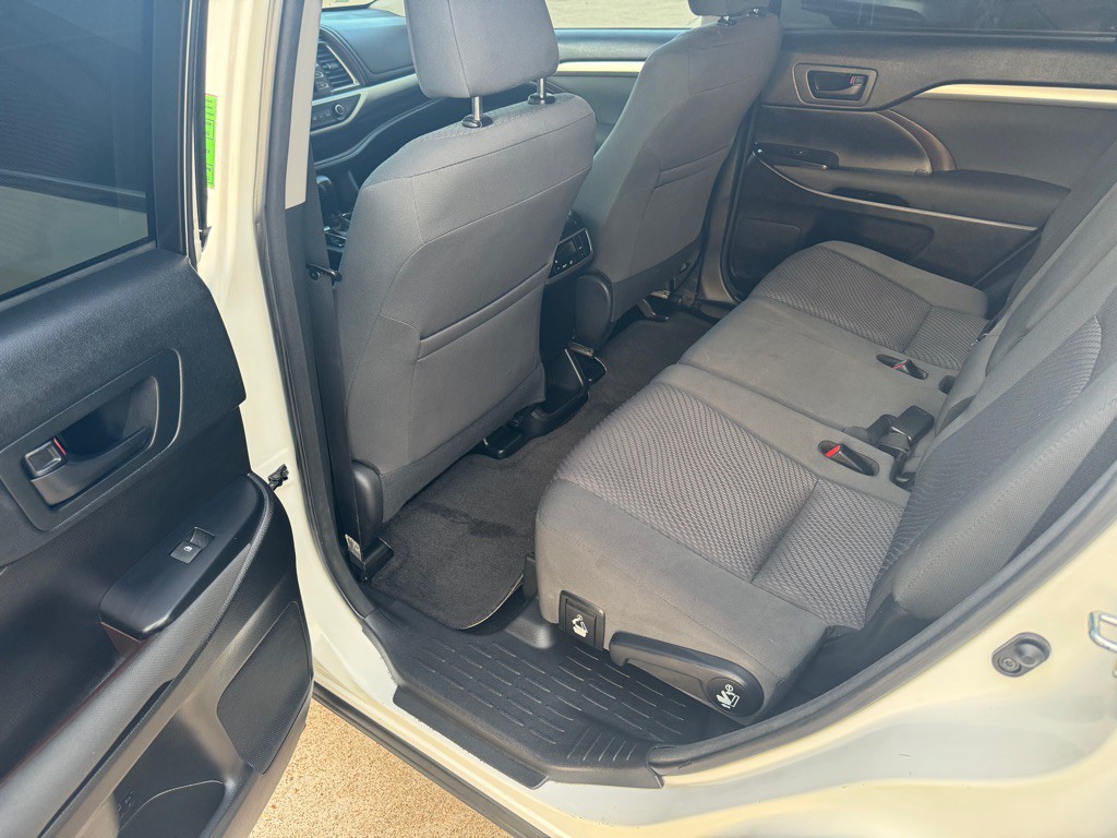 2018 Toyota Highlander Image 25
