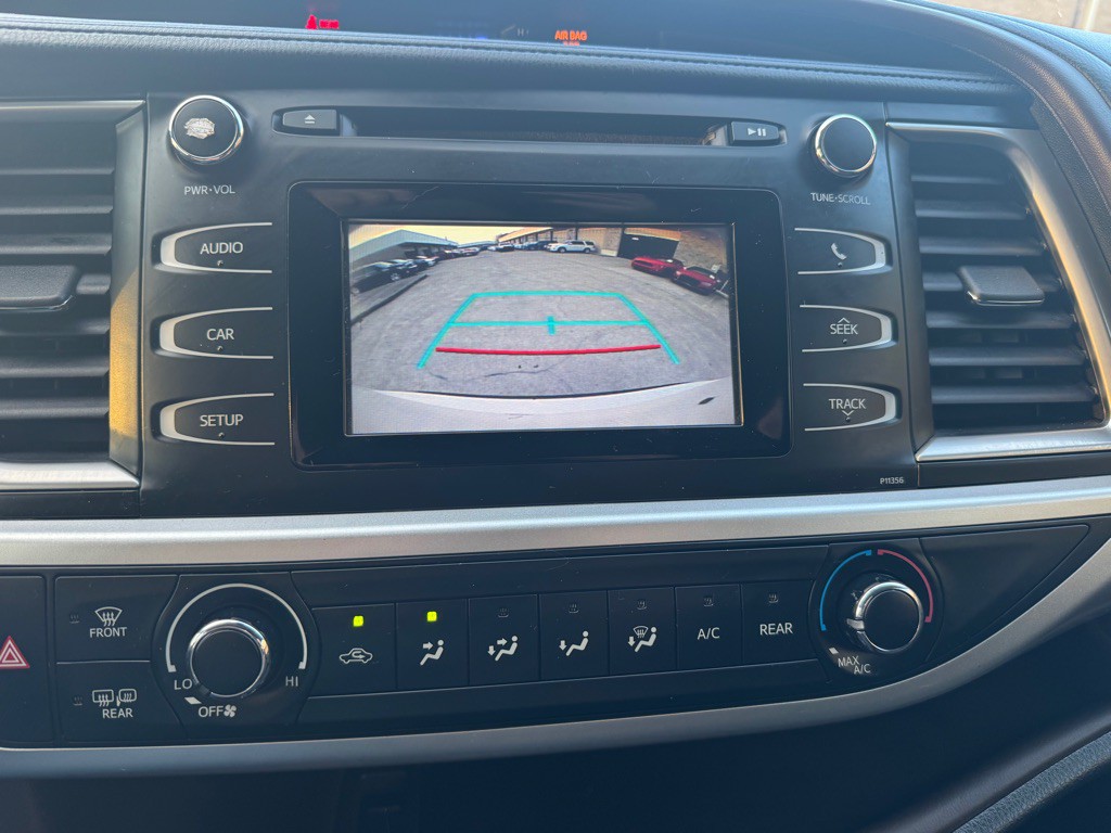 2018 Toyota Highlander Image 34