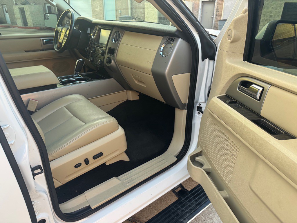 2015 Ford Expedition Image 22