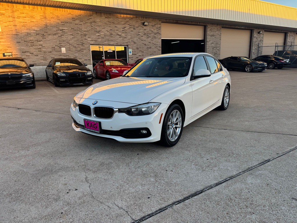 2017 BMW 3 Series Image 12