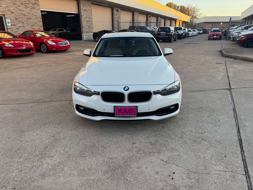 2017 BMW 3 Series Image 14