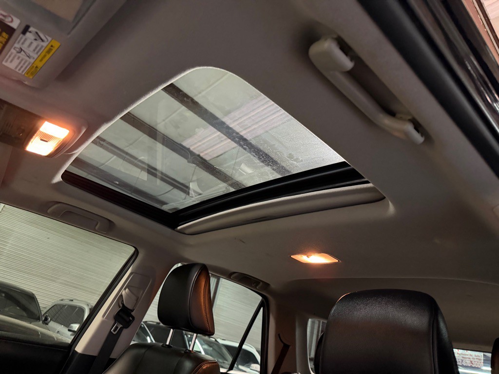 2016 Toyota 4Runner Image 32