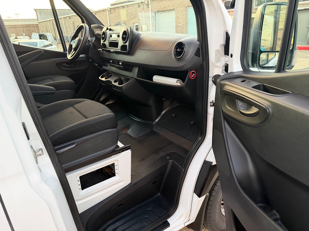 2019 Mercedes-Benz Sprinter Image 20