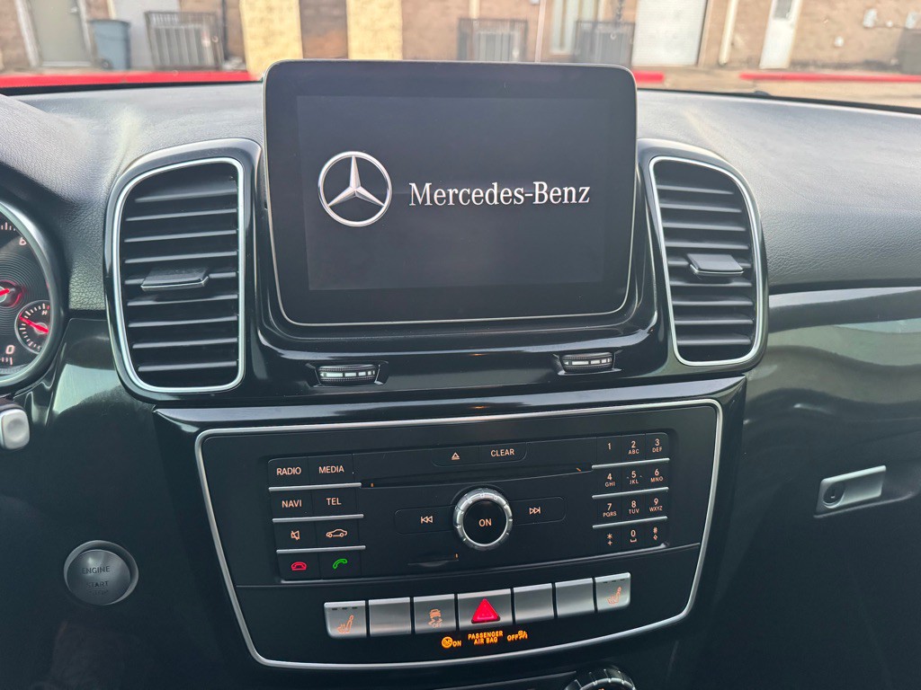 2018 Mercedes-Benz GLE-Class Image 30