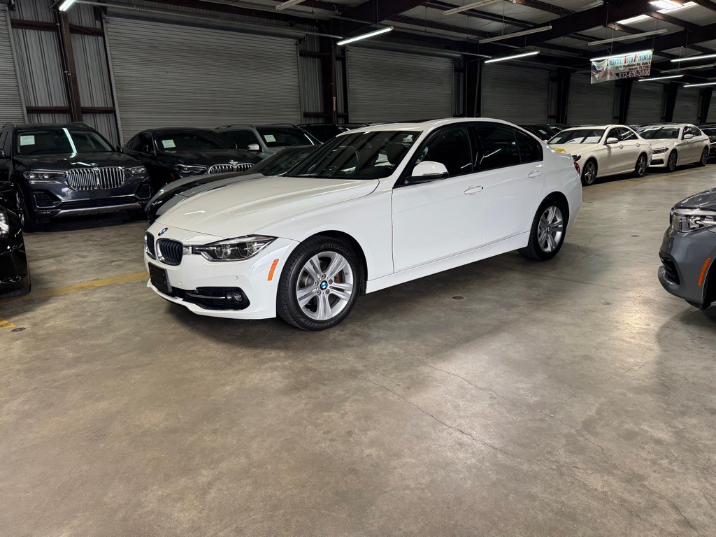 2016 BMW 3 Series Image 2