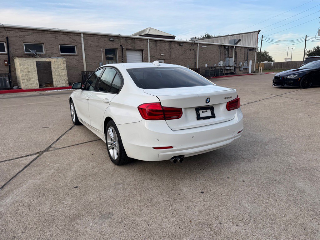 2016 BMW 3 Series Image 21