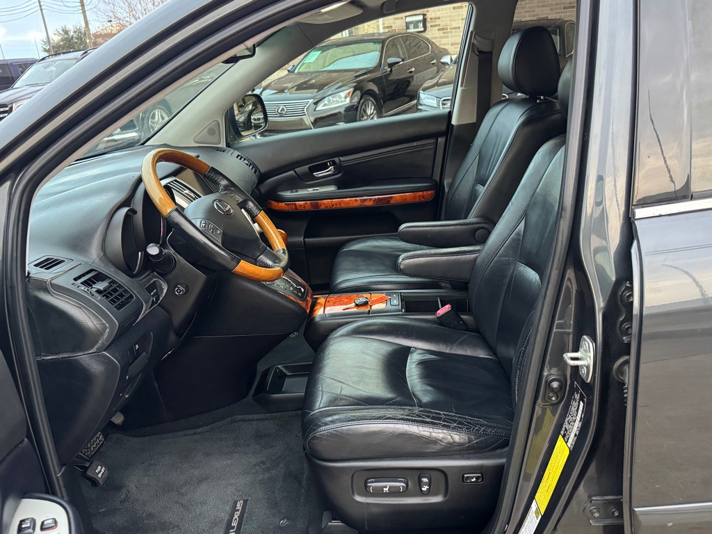 2007 Lexus RX Image 17