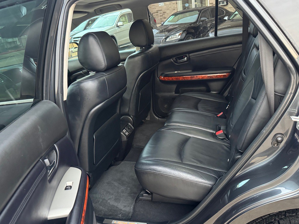 2007 Lexus RX Image 18