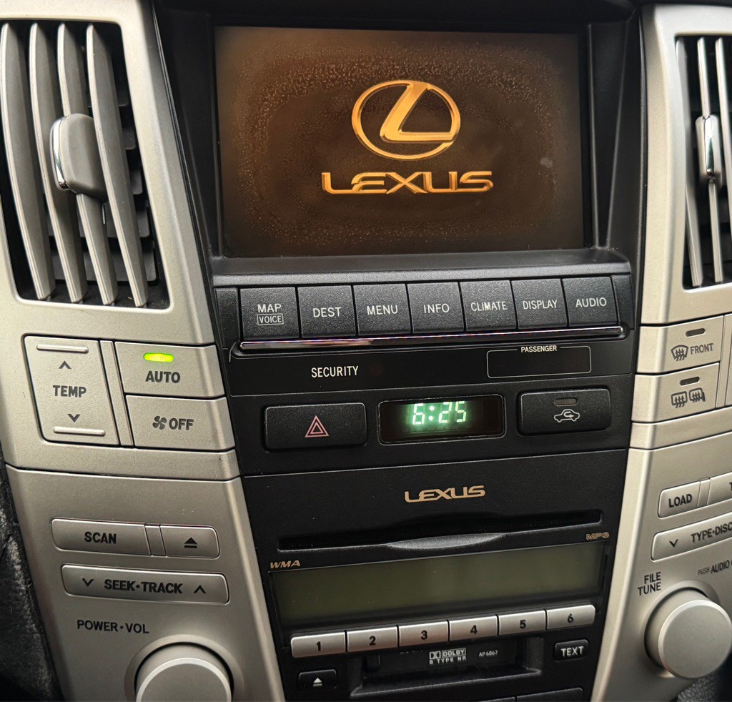 2007 Lexus RX Image 22