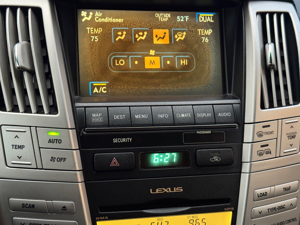 2007 Lexus RX Image 24