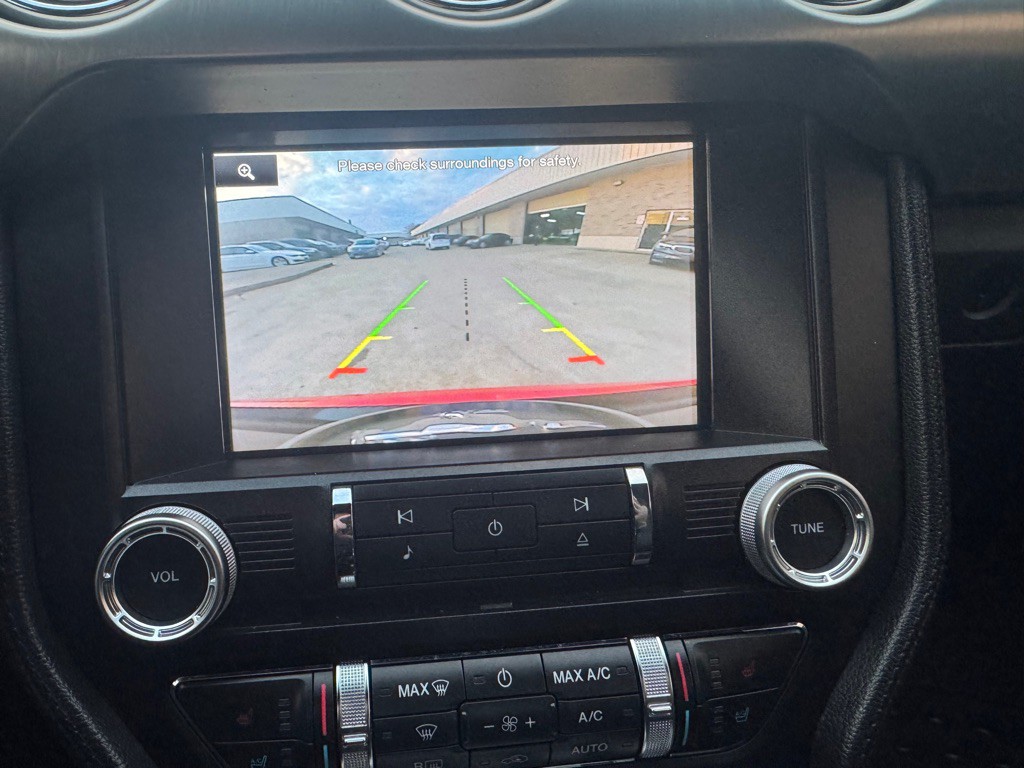 2015 Ford Mustang Image 32