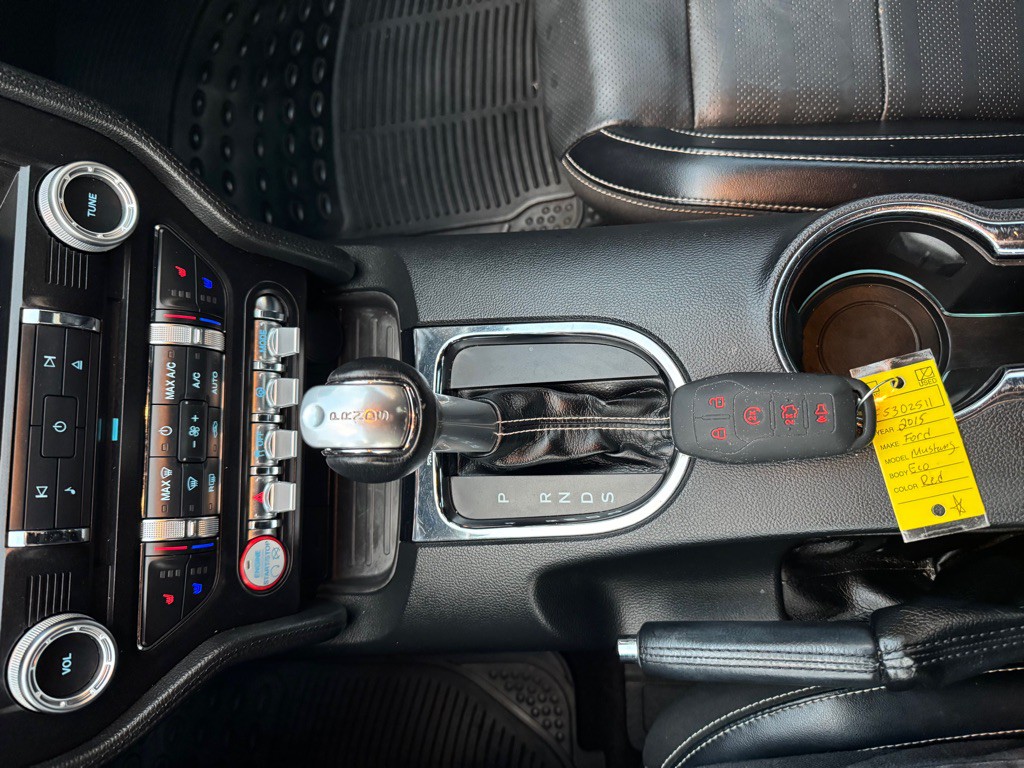 2015 Ford Mustang Image 34