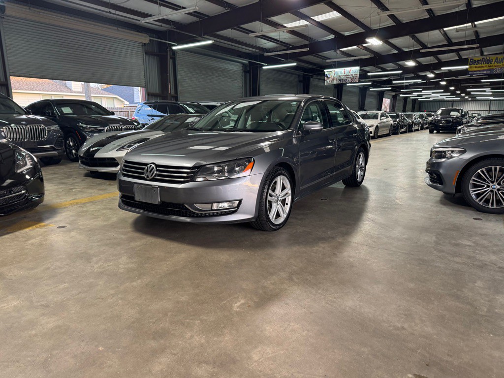 2015 Volkswagen Passat Image 2