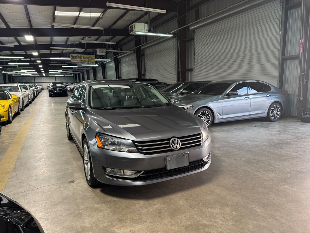 2015 Volkswagen Passat Image 4
