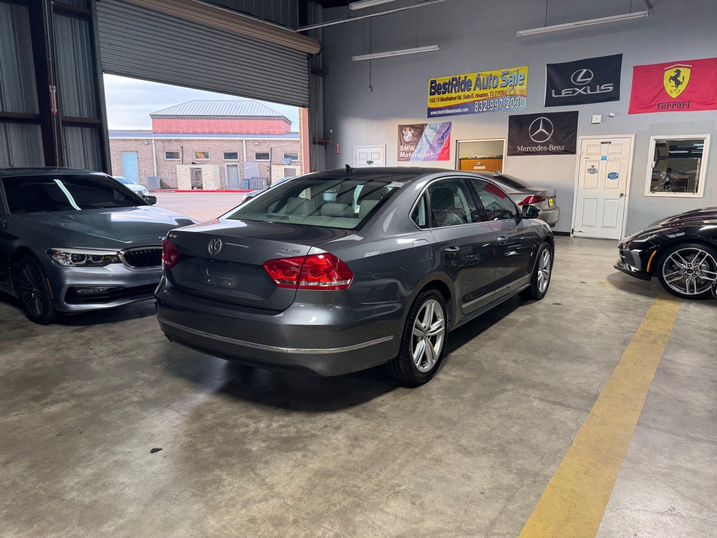 2015 Volkswagen Passat Image 6