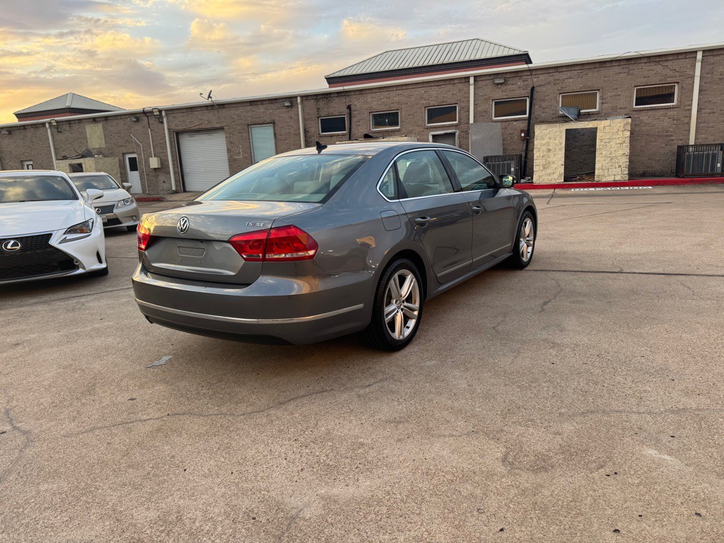 2015 Volkswagen Passat Image 15