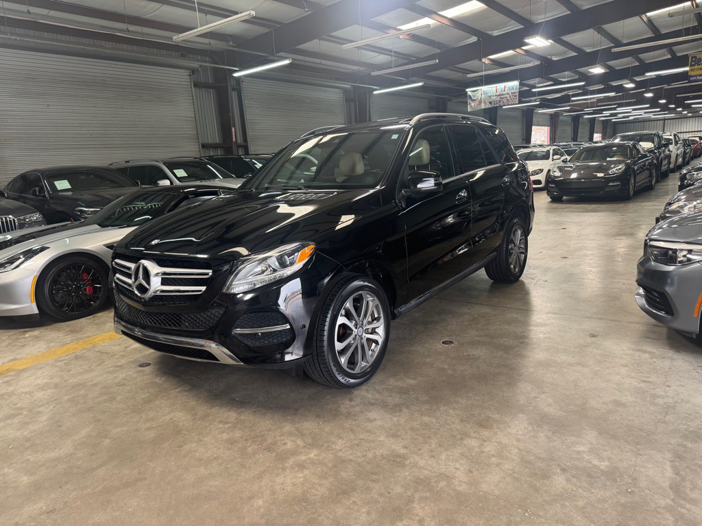 2017 Mercedes-Benz GLE-Class Image 2