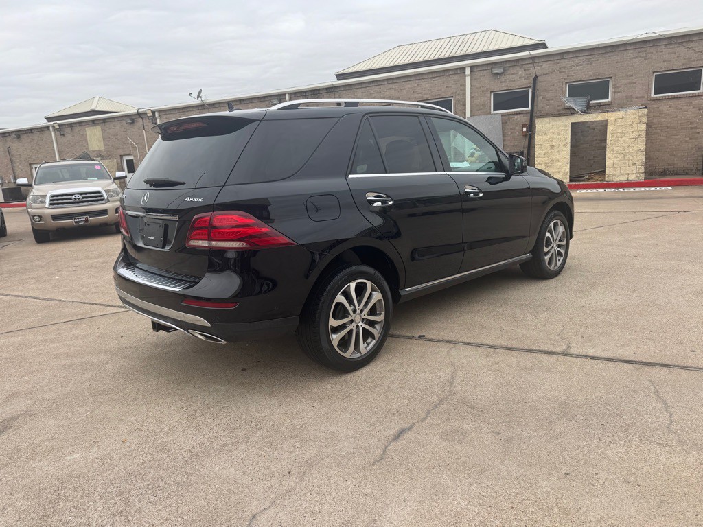 2017 Mercedes-Benz GLE-Class Image 16