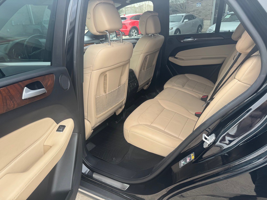 2017 Mercedes-Benz GLE-Class Image 25