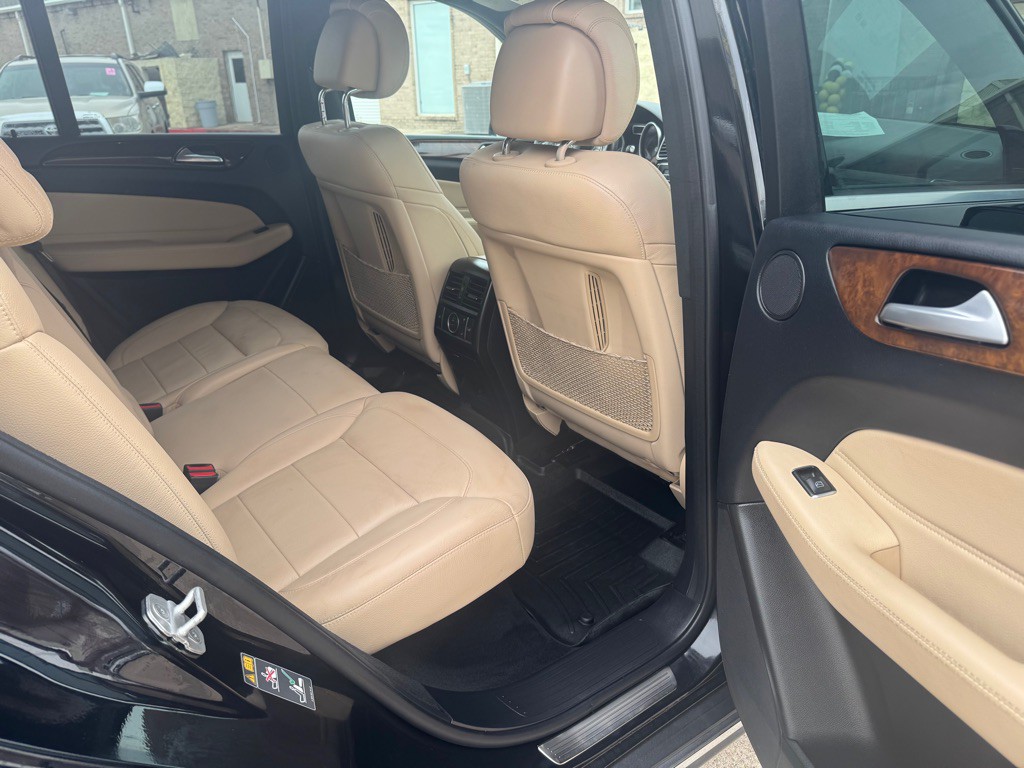 2017 Mercedes-Benz GLE-Class Image 26