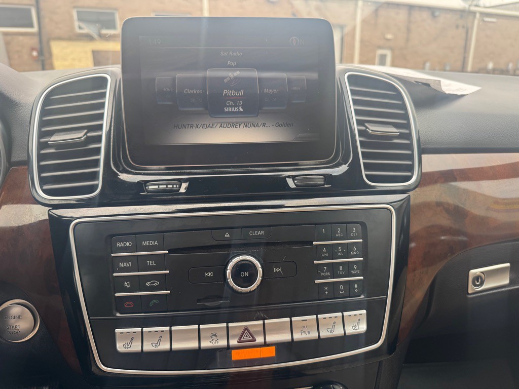 2017 Mercedes-Benz GLE-Class Image 32