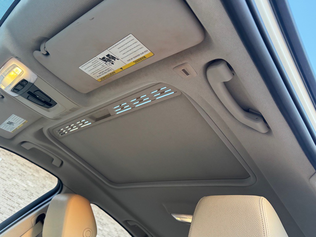 2013 BMW 3 Series Image 26