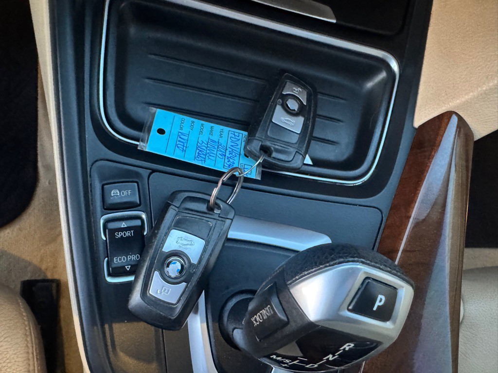 2013 BMW 3 Series Image 27