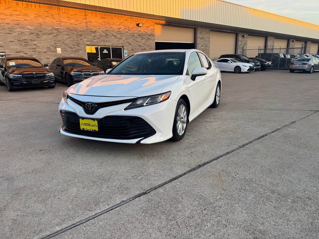 2018 Toyota Camry Image 15