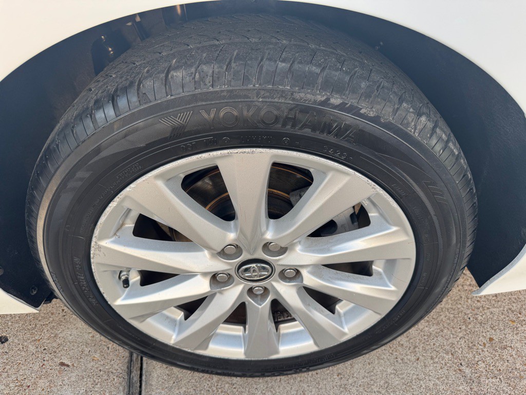 2018 Toyota Camry Image 37