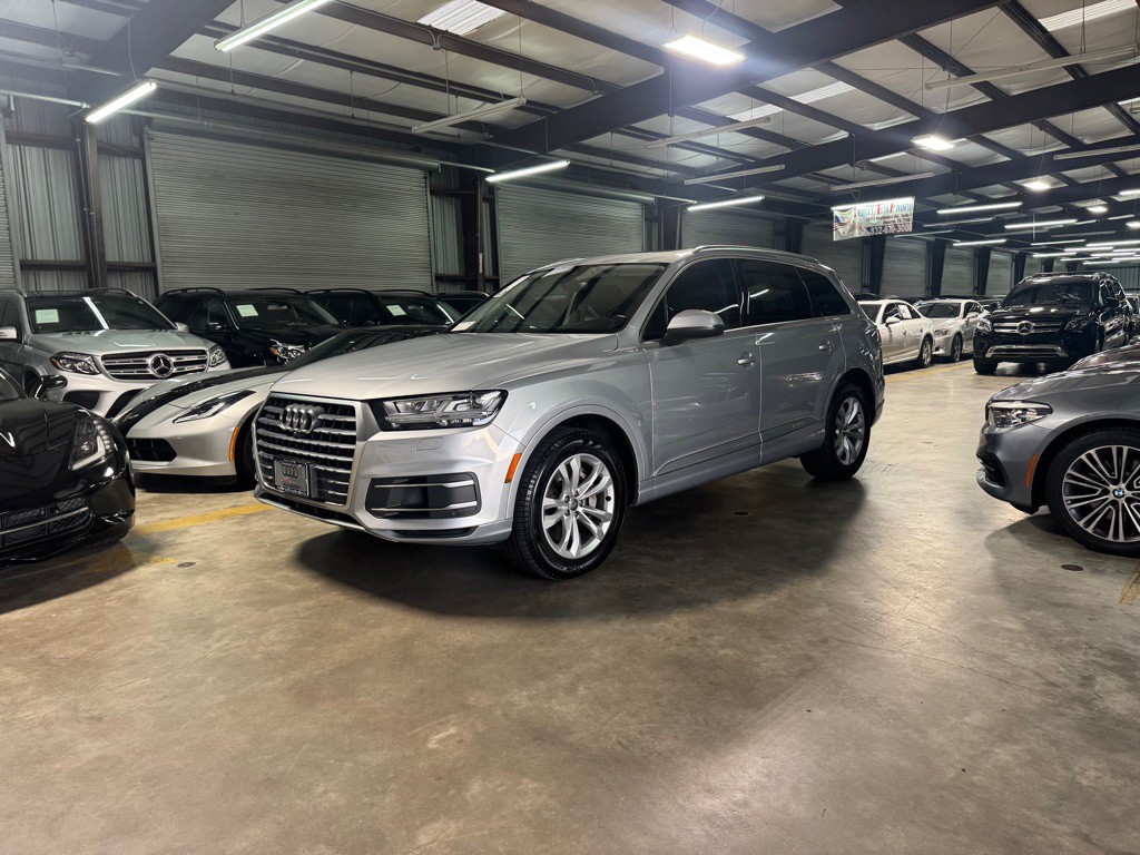 2018 Audi Q7 Image 1