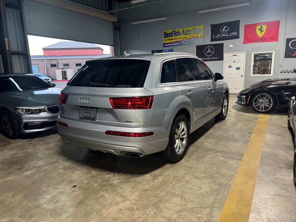 2018 Audi Q7 Image 8