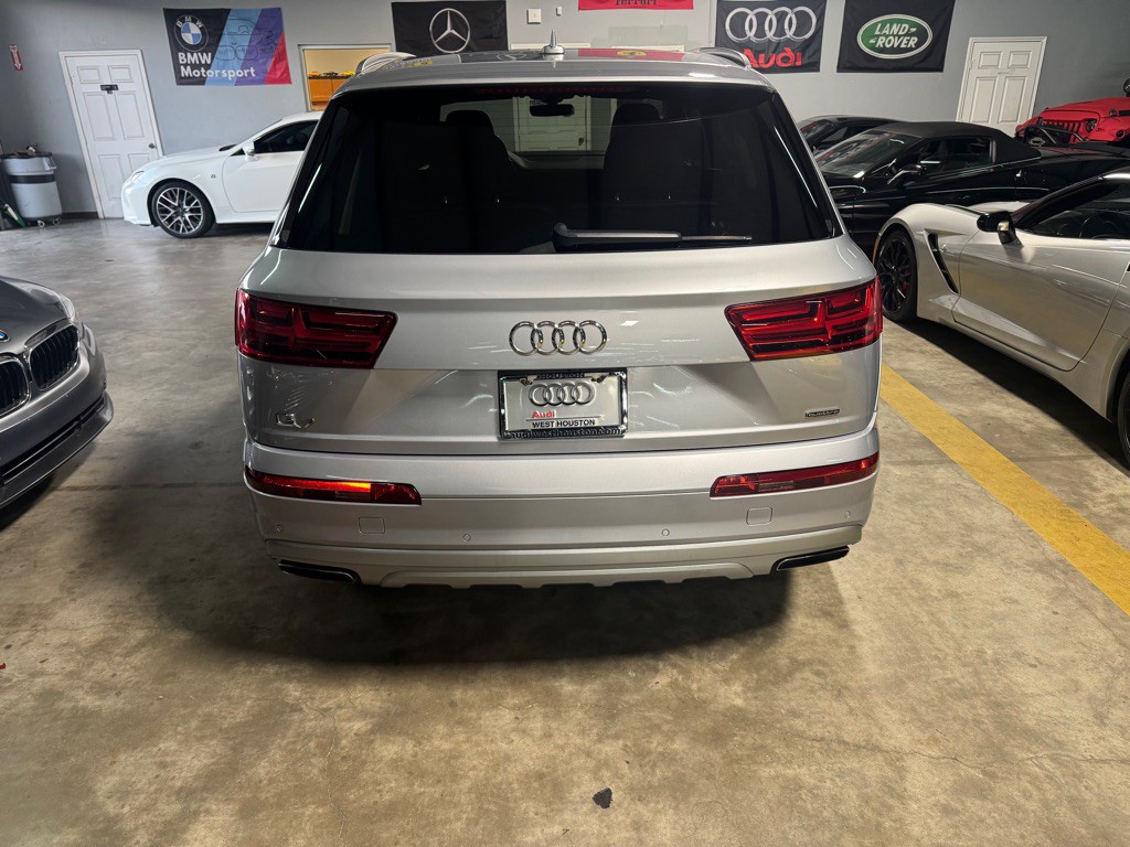 2018 Audi Q7 Image 10
