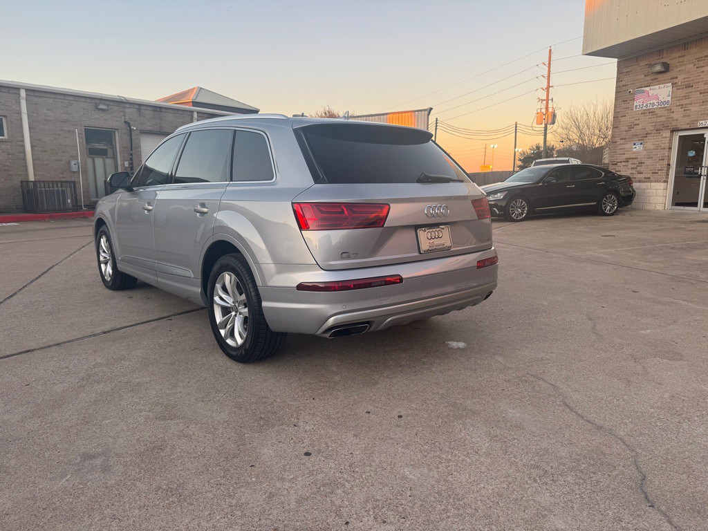 2018 Audi Q7 Image 24