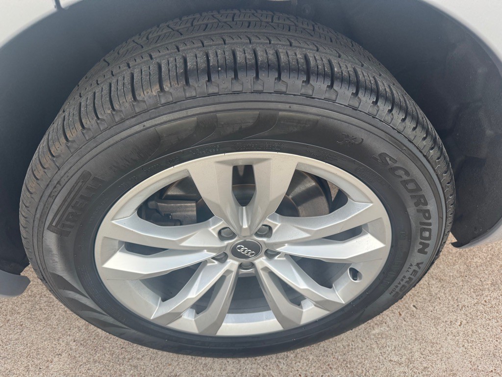 2018 Audi Q7 Image 44