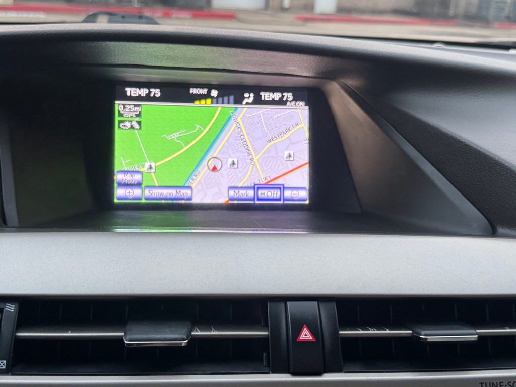 2015 Lexus RX Image 32