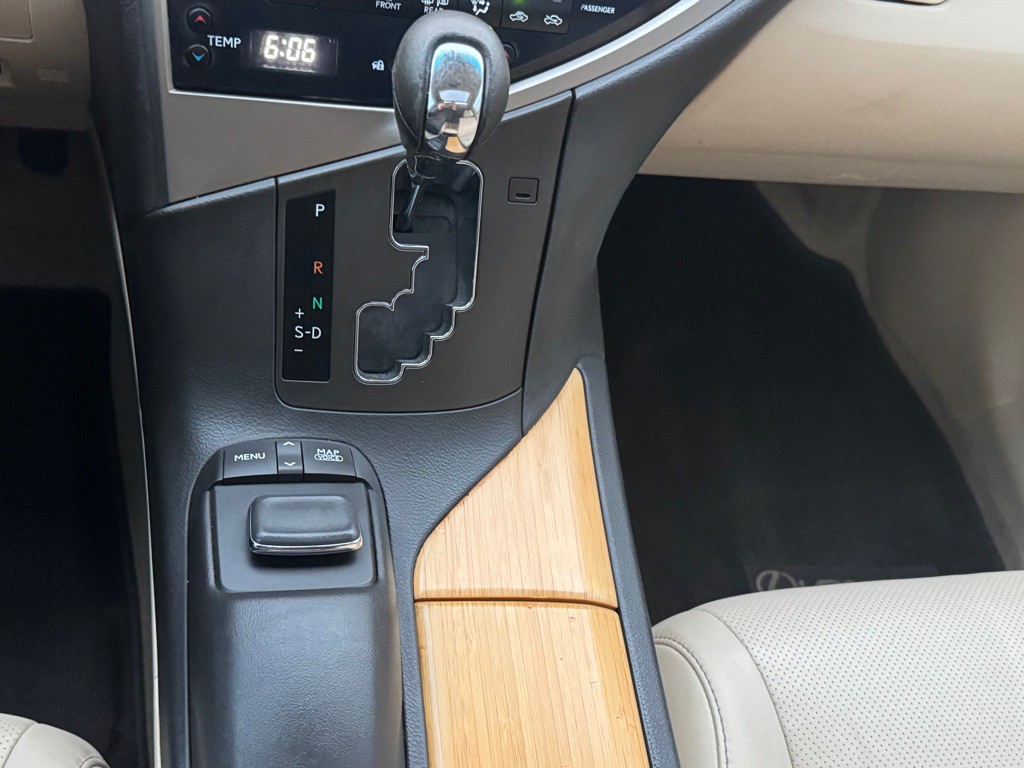 2015 Lexus RX Image 36