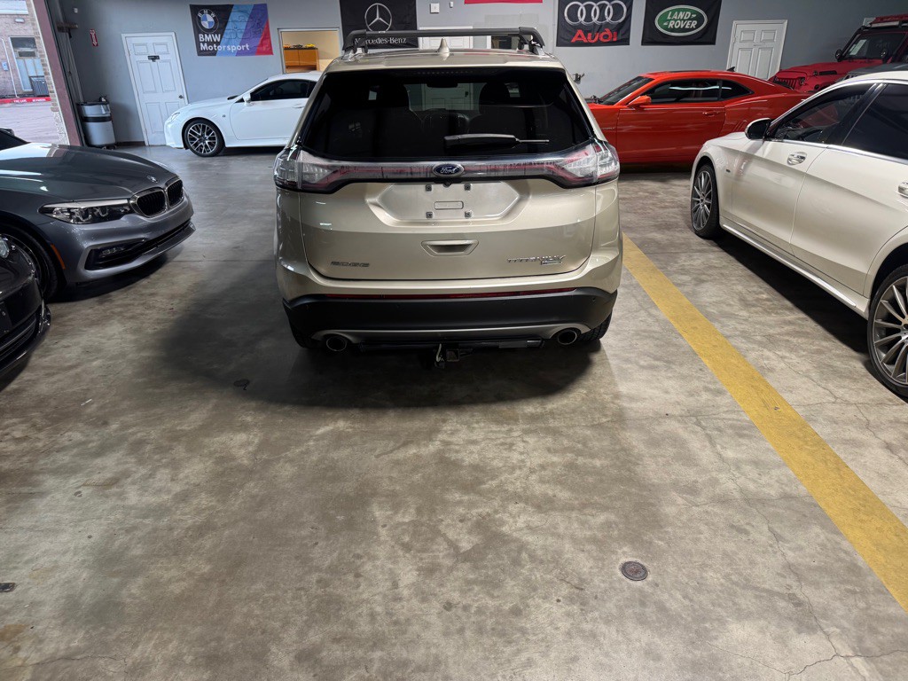 2017 Ford Edge Image 5