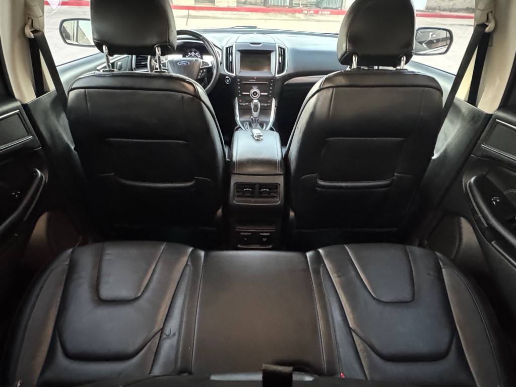 2017 Ford Edge Image 25