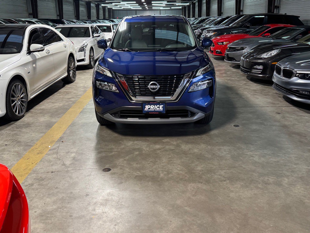 2023 Nissan Rogue Image 2