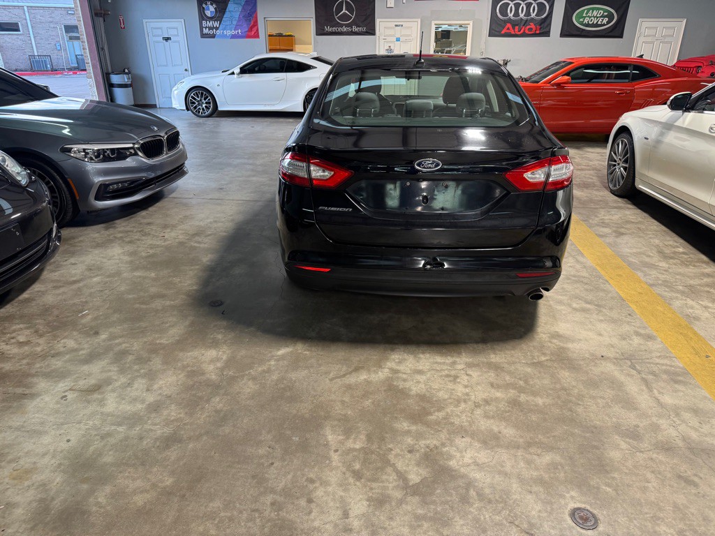2016 Ford Fusion Image 5