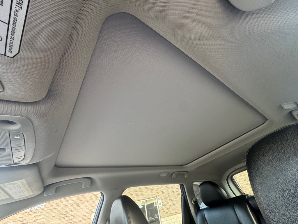 2019 Nissan Rogue Image 40