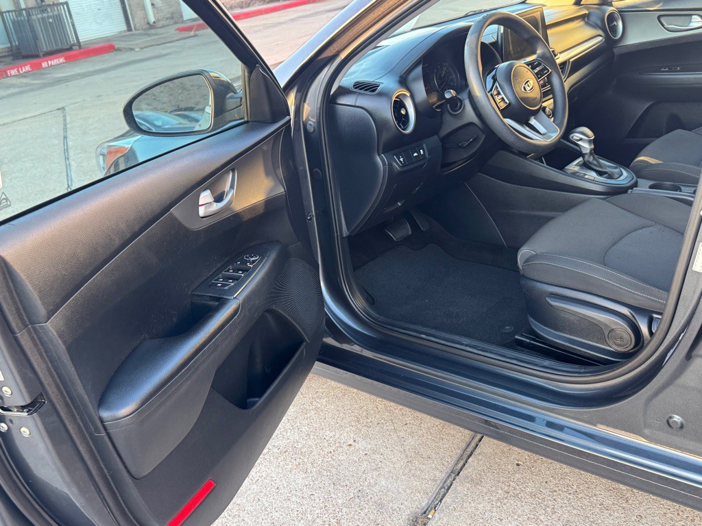 2020 Kia Forte Image 17