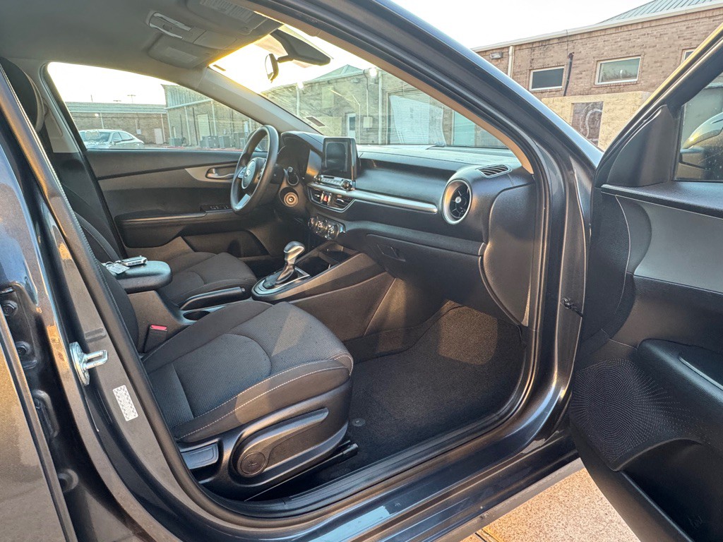 2020 Kia Forte Image 25
