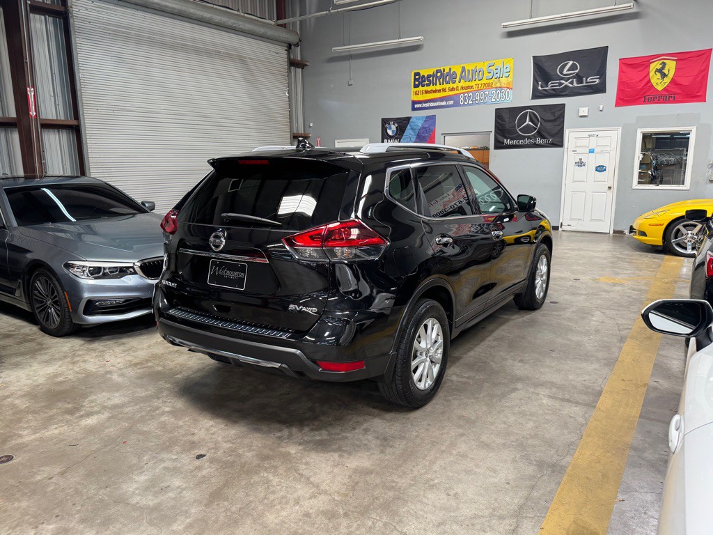 2018 Nissan Rogue Image 3