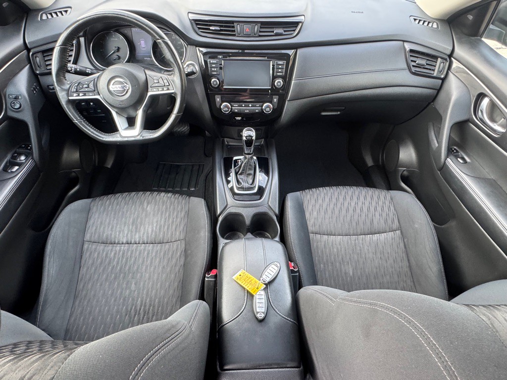 2018 Nissan Rogue Image 19