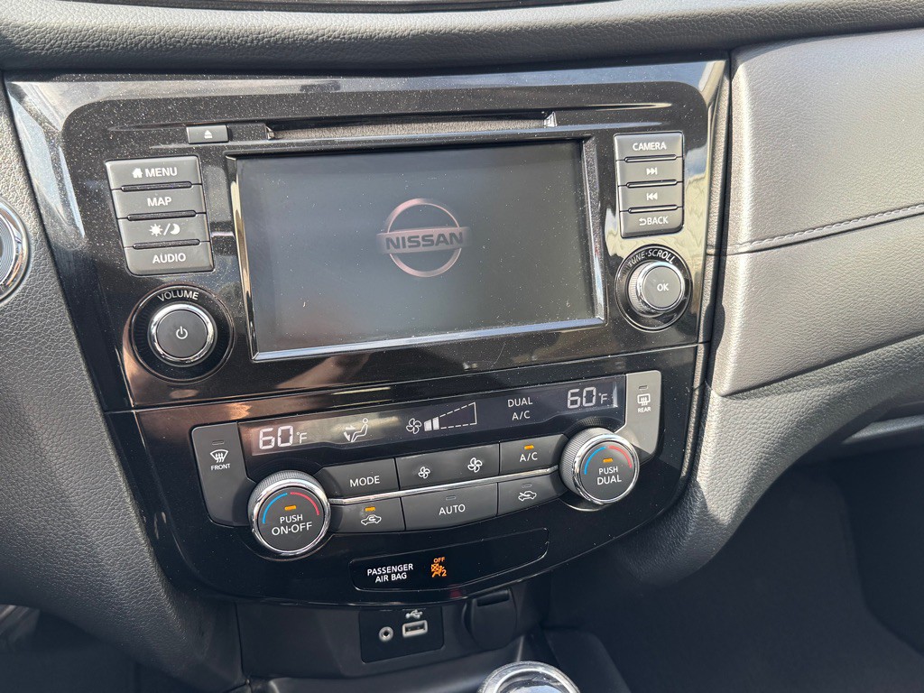 2018 Nissan Rogue Image 27