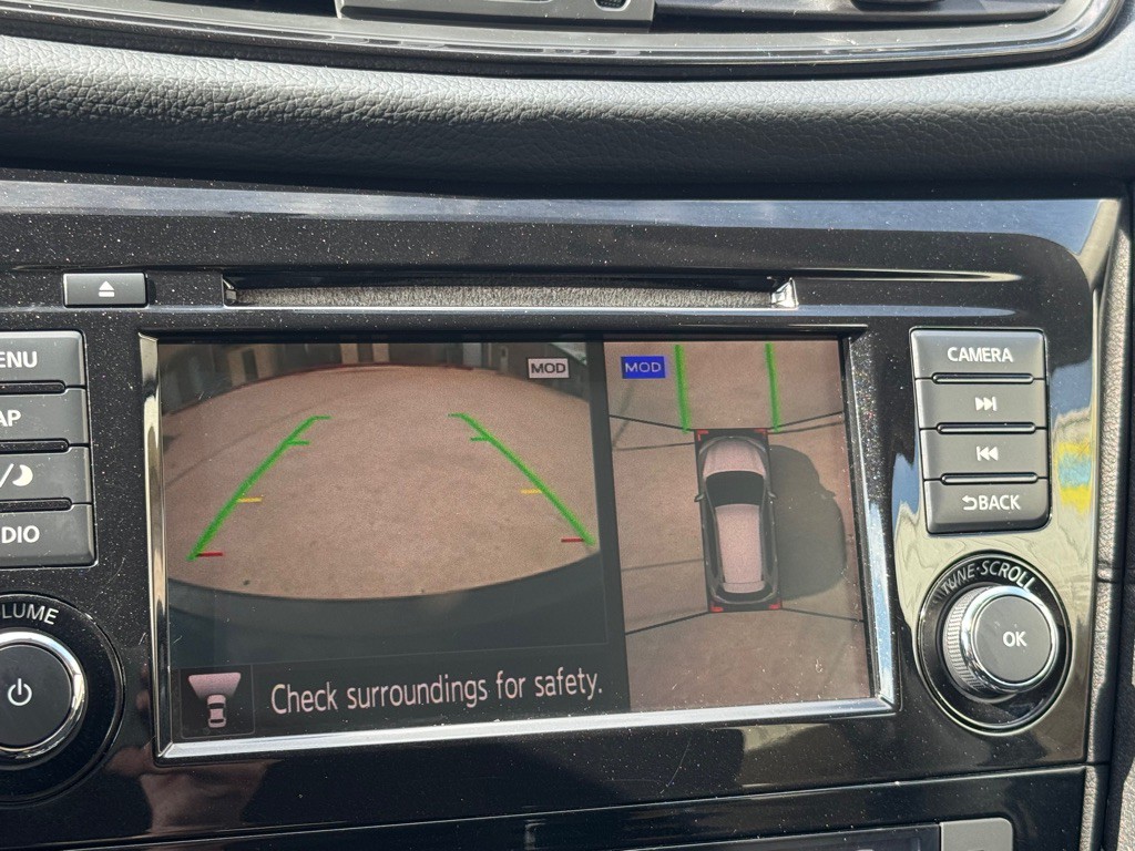 2018 Nissan Rogue Image 30