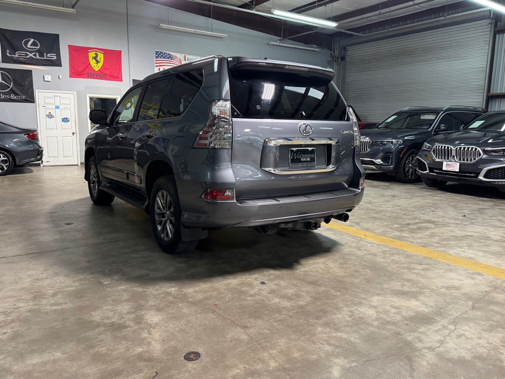 2015 Lexus GX Image 8